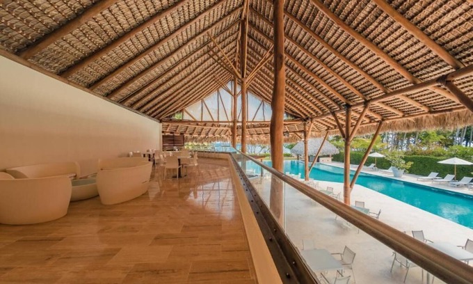 La Barbacoa Condominio | Luxury Beachfront Getaway at El Portillo Residences & Beach Club