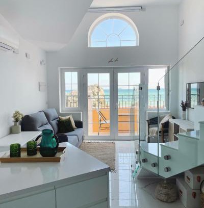 Catalan Bay Casa | Luxury Beachfront Home
