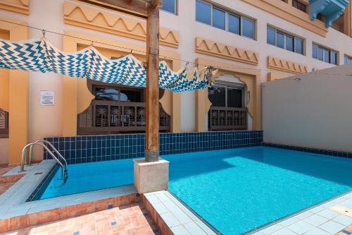 Palm Jumeirah Villa | Luxury Beachfront Villa with Private Pool on Palm Jumeirah near Atlantis