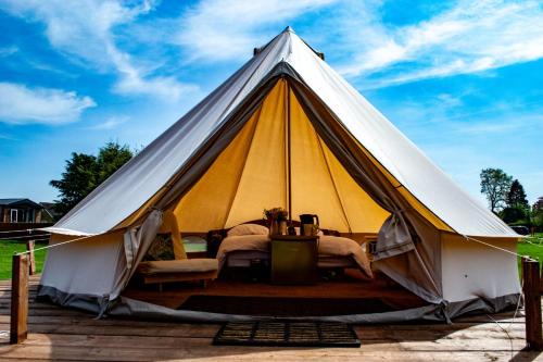 Cherry Burton Otro | Luxury Bell Tent