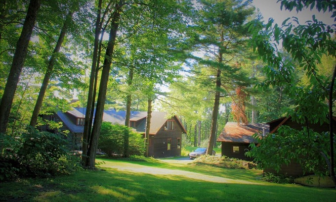 Lenox Casa | Spaceous Retreat, a minutos del centro de Lenox, Kripalu y Tanglewood Main Gate