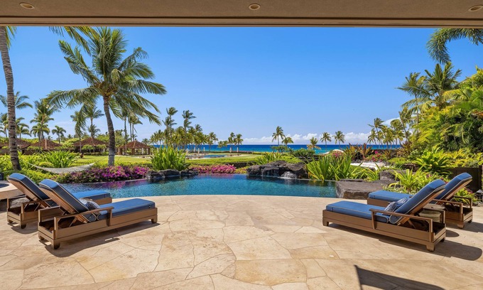 Kamuela Casa | Luxury Big Island villa steps away from the best beach, sleeps 10!