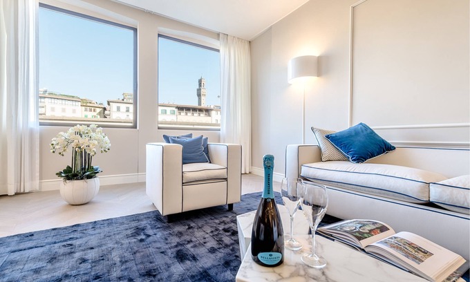 San Niccolo Apartamento | Luxury Blue River by Mmega