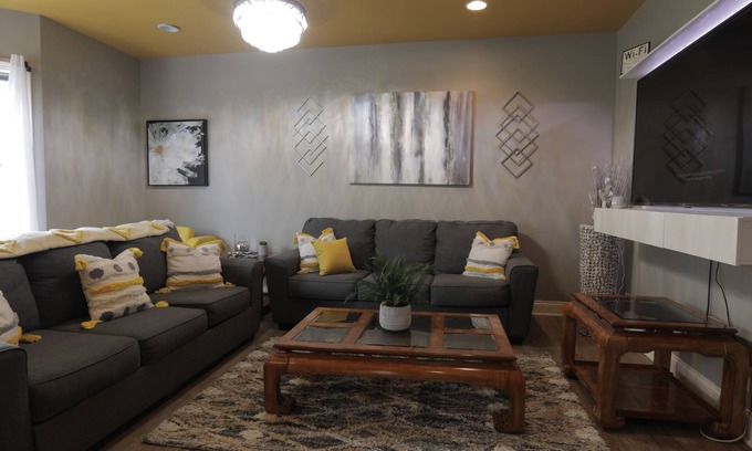 DeKalb Apartamento | Luxury Boutique Style 1 Bdrm Condo in Downtown Location