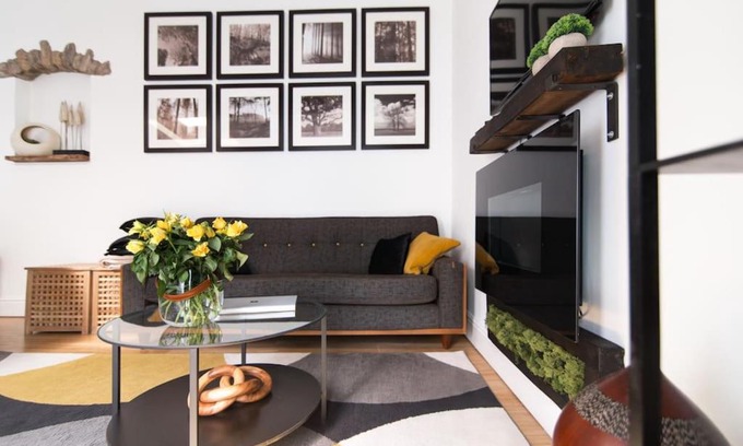 Frome Casa | Luxury Bumblebee Cottage Frome Longleat Aqua Sana Bath DOG FREEndly