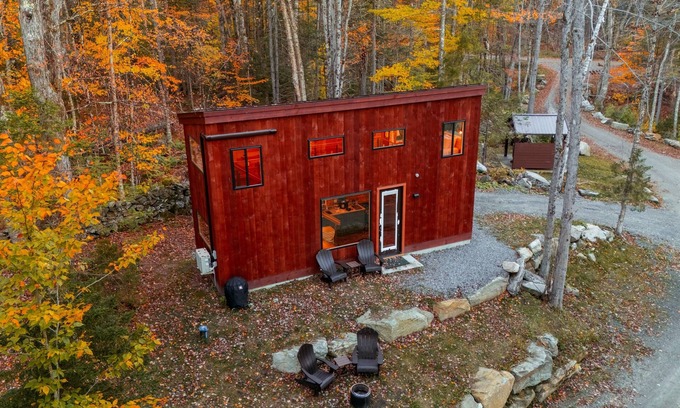 Cavendish Cabina | Luxury Cabin #1 Hot Tub, Kayaks, Paddle Boards, Private Fire Pit