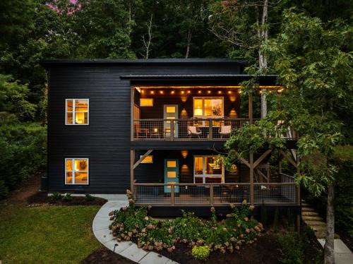 Swannanoa Casa | Luxury Cabin near Asheville and Black Mountain