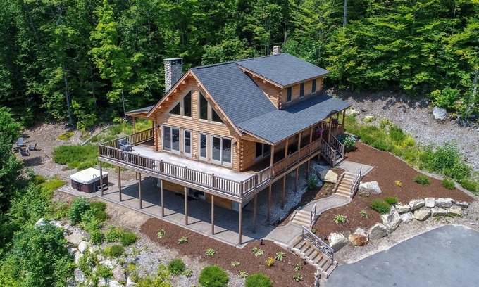 Gilead Cabina | Luxury Cabin nr Sunday River: Mtn Views, Hot Tub, Fire Pit: Ski Hike ATV Foliage