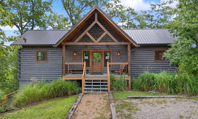 Zoe Cabina | Luxury Cabin with Rustic Elegance