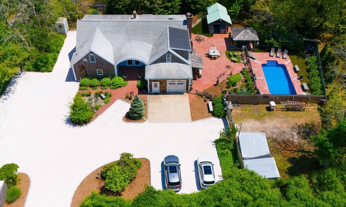 North Eastham Casa | Luxury Cape Cod Compound-Heated Pool*Outdoor Kitchen*3 Connected Units (2302)