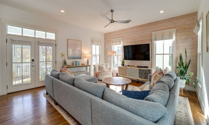 Eufaula Casa | Luxury Carlton Landing Retreat w/ Community Pool