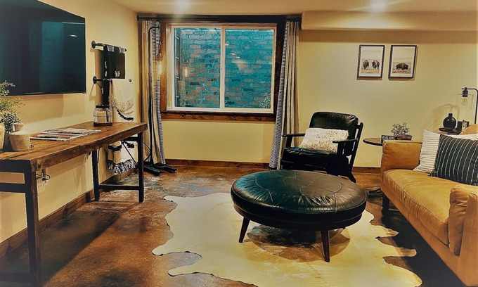 Wenatchee Apartamento | Luxury Cellar Apartment with Private Patio and Hot Tub