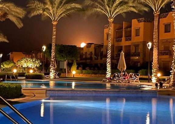 Ain Sokhna Chalet De Esquí | Luxury Chalet in Mountain View 2 , El-Sokhna with Sea View , Pool View and Garden View Families Only