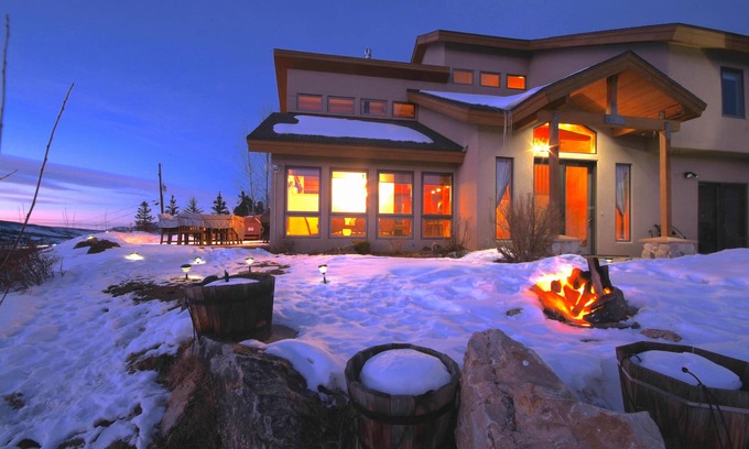 Silverthorne Casa | Vistas impresionantes montaña cerca de todo el condado de esquí. Lujo. Jacuzzi al aire libre de Privacidad
