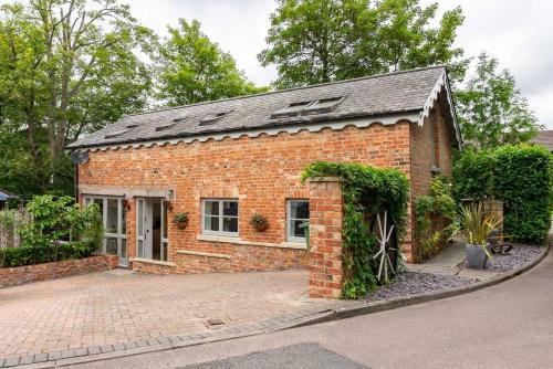 Charlton Kings Casa | Luxury -chelt Walking-2bed-long Stays-parking