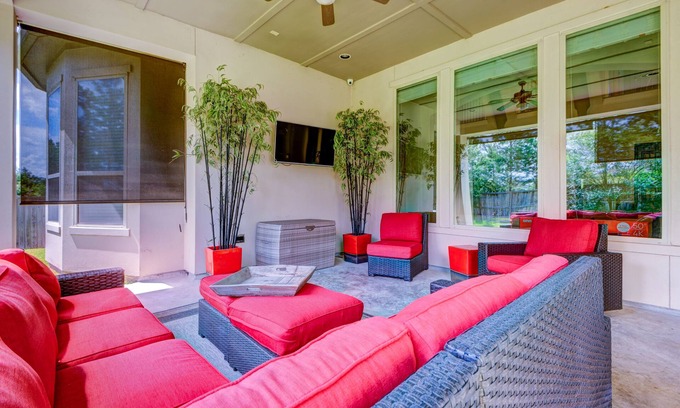 Tomball Casa | Luxury, Class, Serenity...Welcome to your reality!