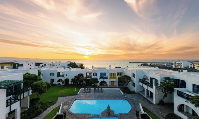 Mykonos Apartamento | Luxury Coastal Escape | Sleeps 4 | Balcony | Pool