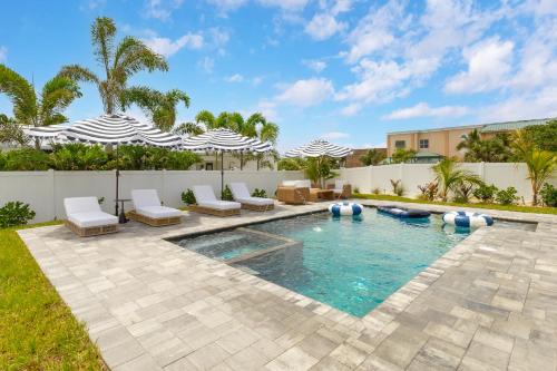 Cocoa Beach Casa | Luxury Cocoa Beach Oceanview Beach House Heated Private Pool, Spa & Beach Access Sleeps 12