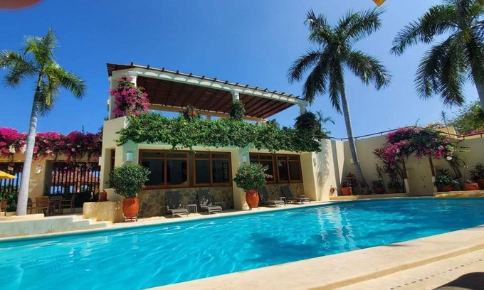 Playa Chahué Condominio | Luxury condo - 2 minutes from the beach