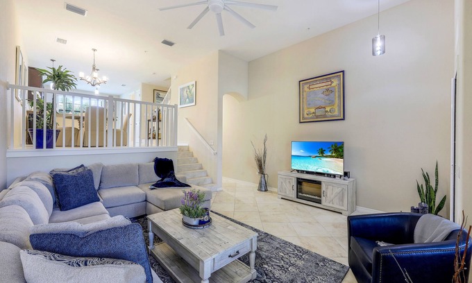 Ole Complejo | Luxury Condo at Lely Ole' Naples, Florida