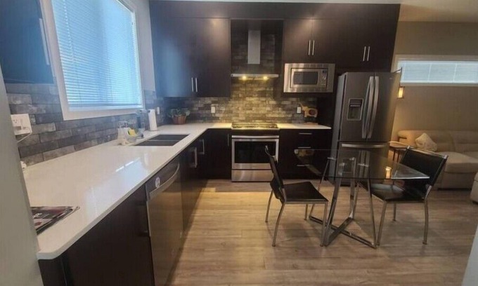 Calgary Casa | Luxury Condo For Rent