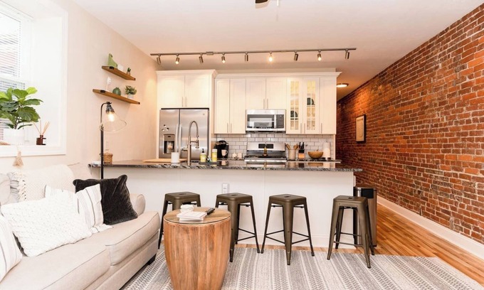 North Oakland Apartamento | 💎DIOR🆕Lux Condo⭐Near Shadyside Hospital KING 🛏️