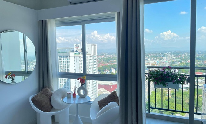 Nong Pa Khrang Apartamento | Luxury Condo in the Center With Motorbike Included