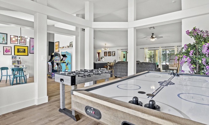 Legacy Park Casa | Luxury Corner Home, Arcade, Heated Pool & Spa. No extra fees. Pet Friendly.