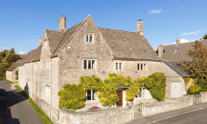 Aldsworth Cabaña | Luxury Cotswold Holiday Home - Green Farm House