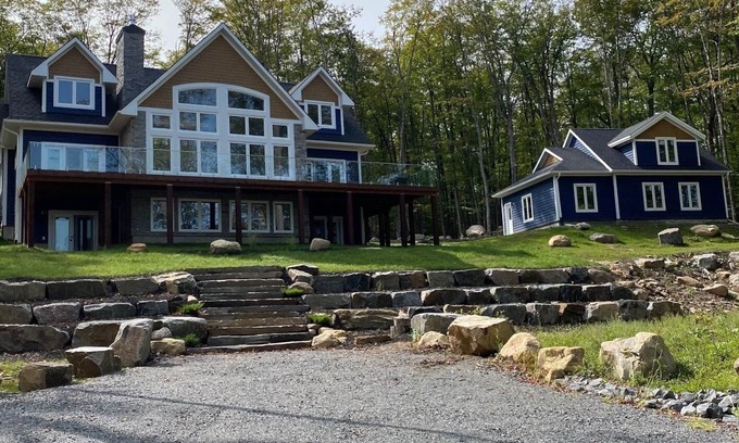 Lake of Bays Casa | Luxury Cottage Escape