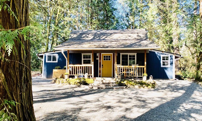 Enumclaw Cabaña | Casa de lujo en el bosque con cine! :)