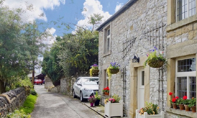 Tideswell Cabaña | Cabaña de lujo para 8 personas, mascotas en el histórico pueblo de Tideswell.