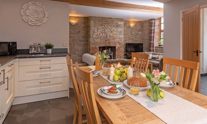 Ilton Cabaña | Luxury country cottage with hot tub, 5 star