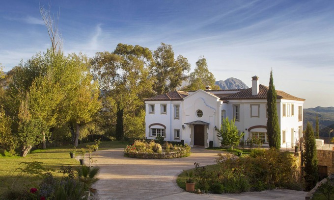 Gaucín Casa | Villa de lujo en las tranquilas colinas de Gaucín, mascotas y celebraciones
