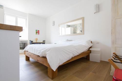 Ponte Seveso Apartamento | Luxury Cozy Studio by Central Station - Café