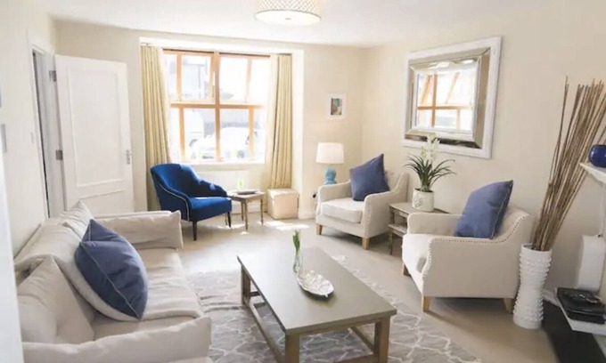 Dingle Casa | Luxury Dingle Home close to town center, 4 bedrooms