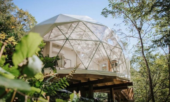 Hendersonville Cabina | Luxury Dome with Hot Tub - "The Overlook
