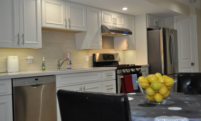 Alexandra Park Apartamento | Luxury Downtown Toronto Basement Suite - Heart of Queen West- 20 minutos a pie de CN