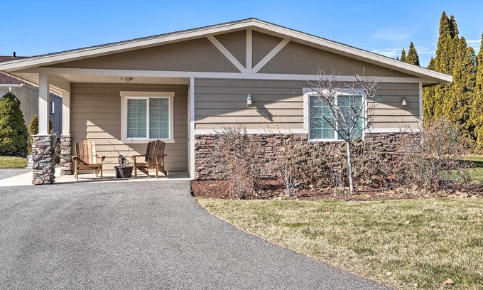 Monitor Casa | East Wenatchee House - Piscina climatizada con Mtn. ¡Puntos de vista!