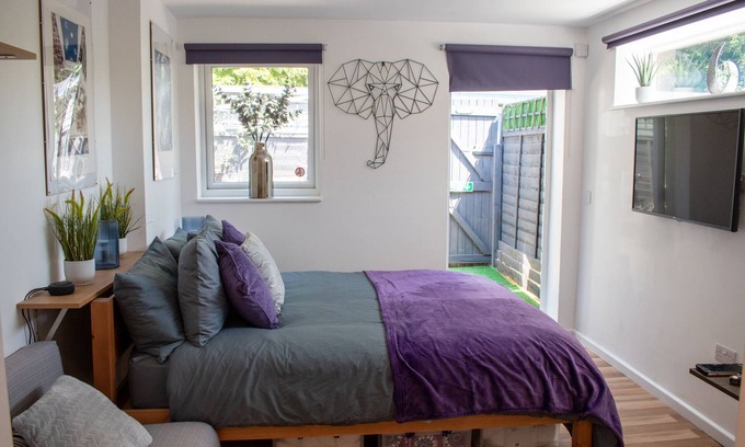 Bishop's Stortford Apartamento | Lujoso-Apartamento-Baño privado con ducha-Terraza-Family Friendly