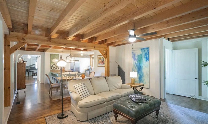 Hickman Casa | Luxury Escape in TN Wine Country