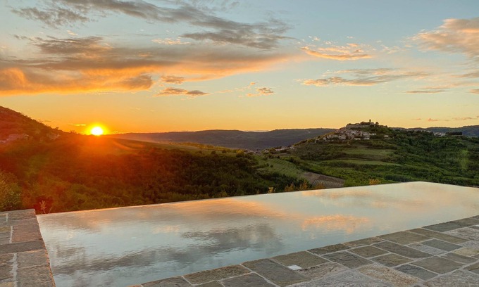 Motovun Casa | Luxury estate with 60.000 sqm land near hilltop town Motovun