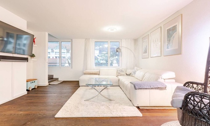 Affoltern am Albis Apartamento | Luxury Family Home near Zurich and Zug - Sunset Balcony - Free Secure Parking