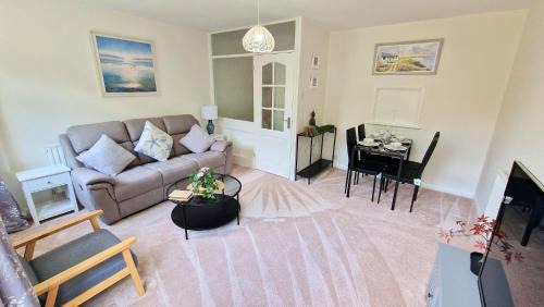 Oadby Apartamento | Luxury Family Apartment - Close to University of Leicester