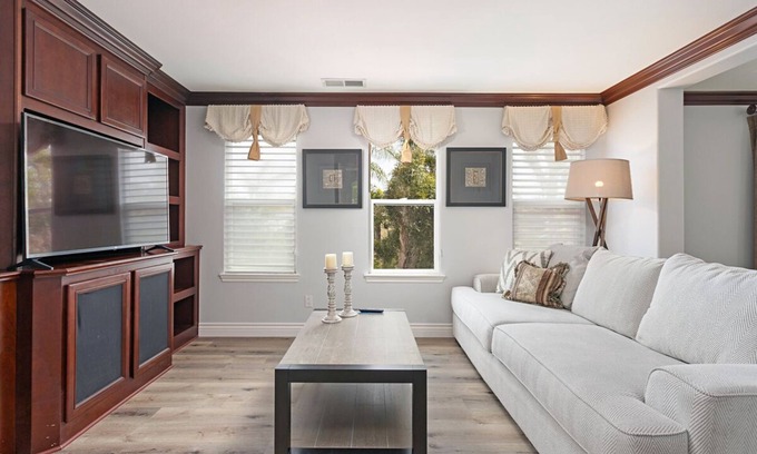 Torrey Highlands Casa | Luxury Family-Friendly Home in Heart of San Diego.