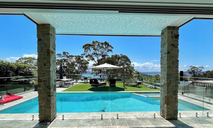 Palm Beach Casa | Luxury family resort style Palm Beach home