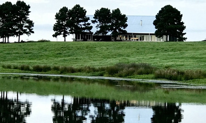 Fairfield Otro | Luxury Fish Camp in Central/East Texas