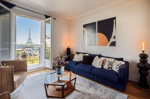 16th Arrondissement Apartamento | Luxury Flat Eiffel View 3BR 7 Guests