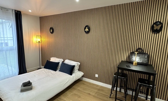 Jouvence Apartamento | Apartamento-De Lujo-Baño con ducha-Vista al Jardín