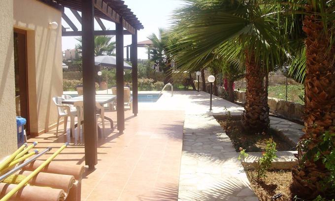 Kathikas Villa | Villa de lujo de cuatro dormitorios en zona tranquila de Kathikas con piscina privada grande